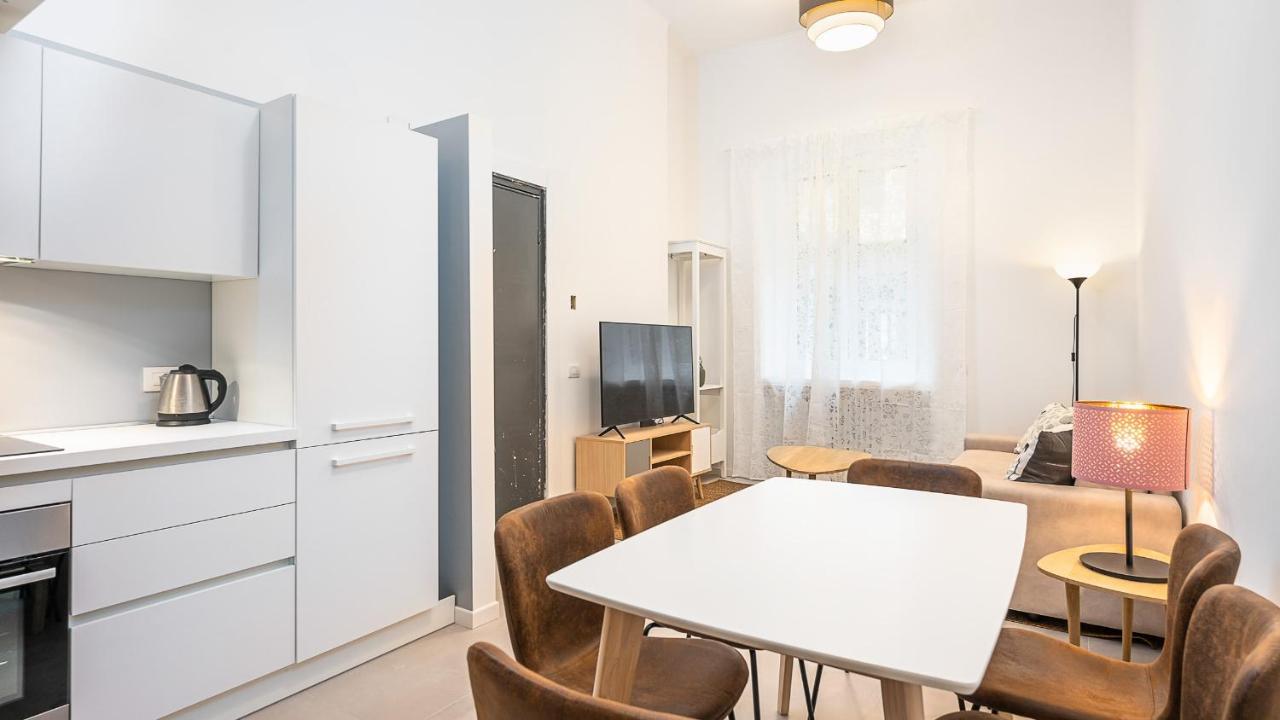 Classbnb - Due Moderni Appartamenti A 1Km Dall'Arco Della Pace Milán Exterior foto