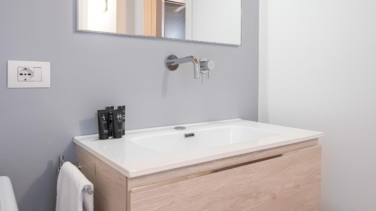 Classbnb - Due Moderni Appartamenti A 1Km Dall'Arco Della Pace Milán Exterior foto